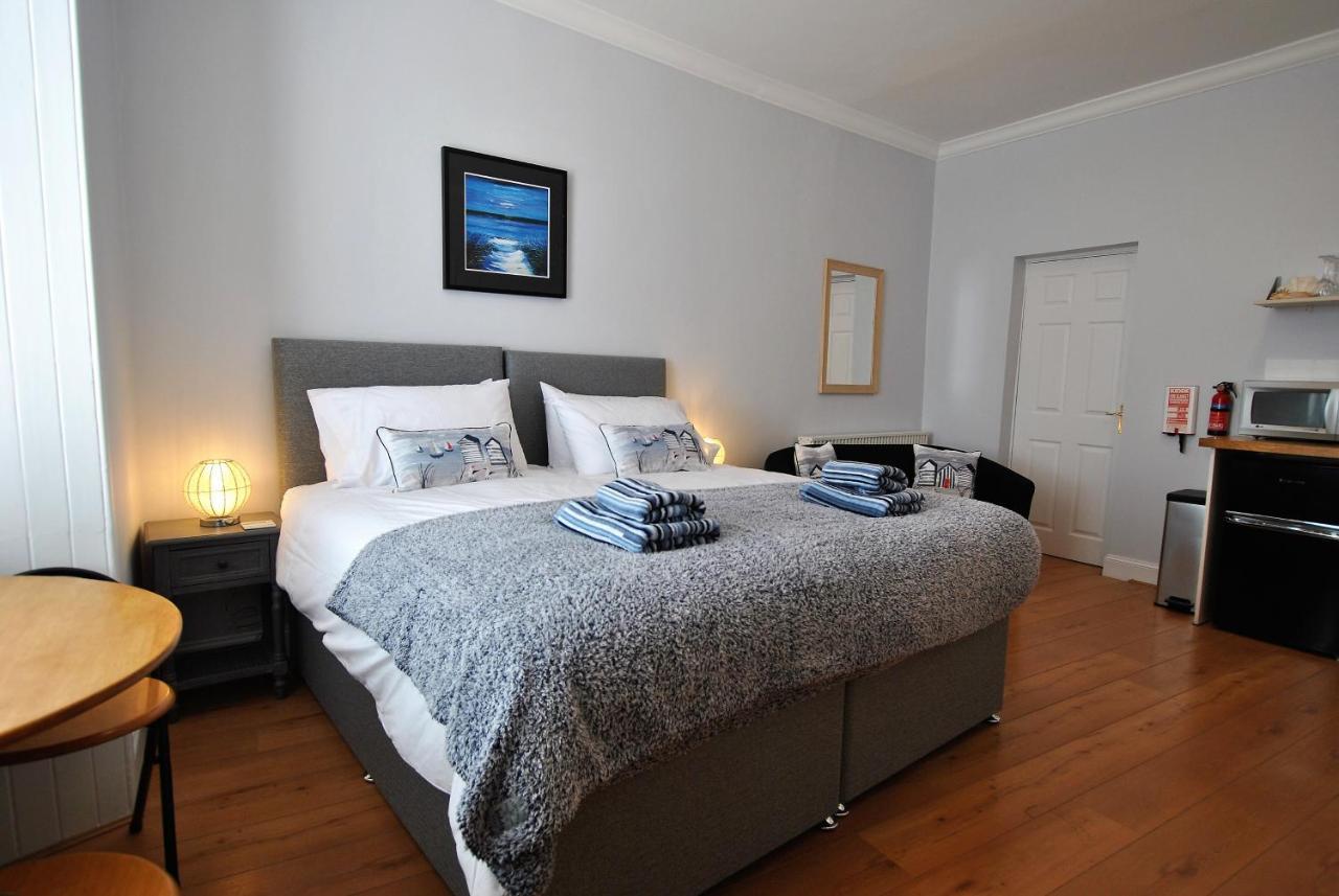 Market Apartment- Harbourfront Studio Питтенуим Экстерьер фото